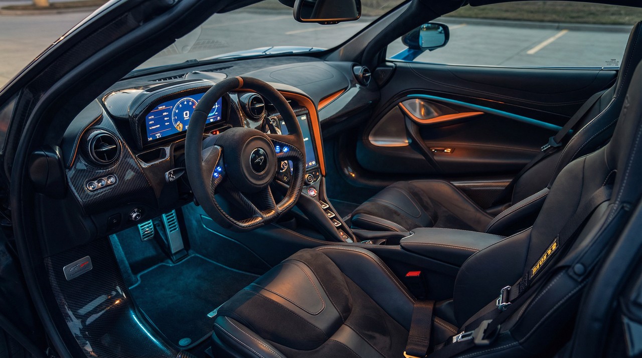 海角社区汽车内饰改装视频